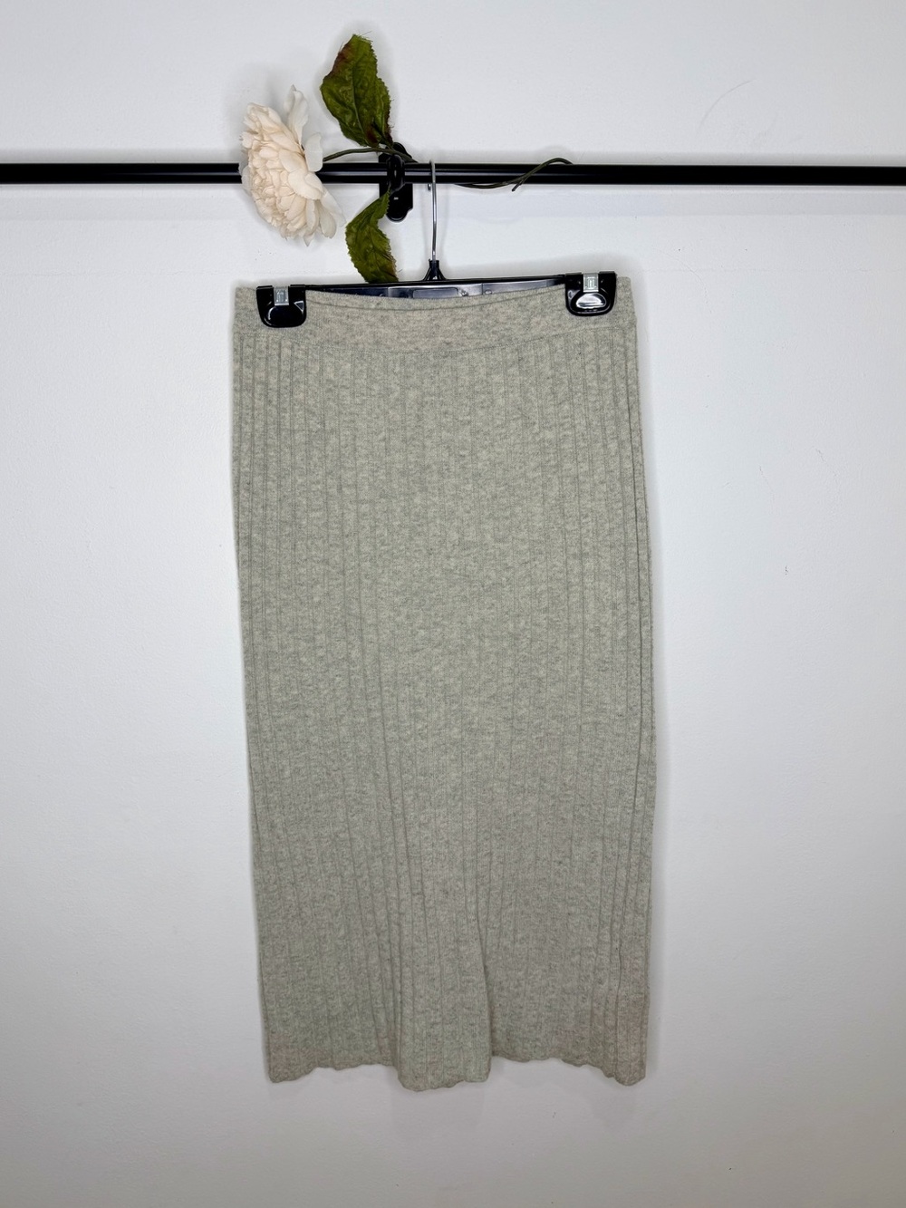 Club Monaco Wool/Cashmere Blend Ribbed Pencil Skirt